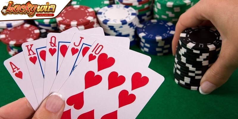 Xập Xám là trò chơi bài phổ biến tại Việt Nam thu hút hàng triệu người chơi